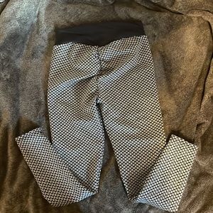 Amazon “tik tok leggings” size medium